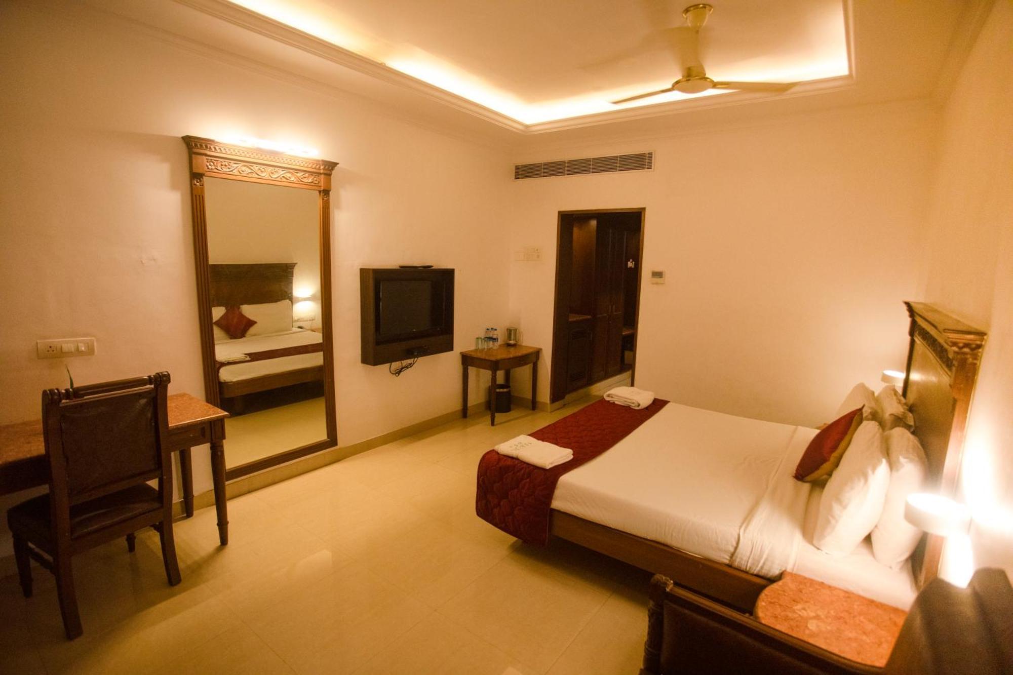 Saaral Resort Kuttālam Exterior foto